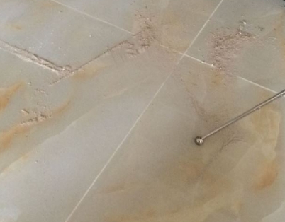 昭平瓷砖空鼓维修公司分享粘合剂选择不当在瓷砖铺贴过程中可能导致以下问题